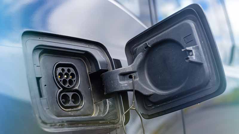 סוגי חיבורים ומהירויות לטעינת רכב חשמלי